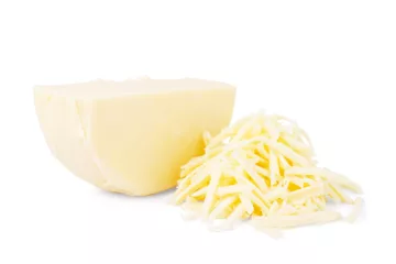 can dogs eat mozzarella cheese